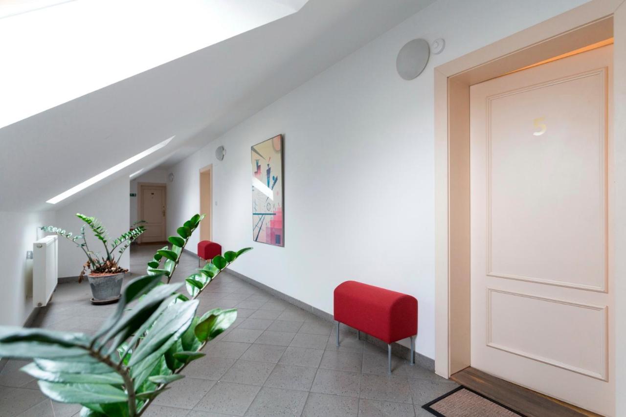 Prague Days - Modern Apartment - New Town المظهر الخارجي الصورة